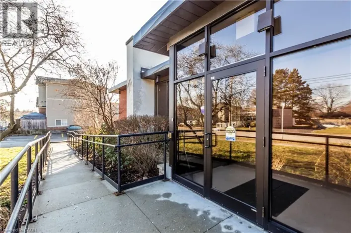 275 LAWRENCE Avenue Unit# 6, Kitchener