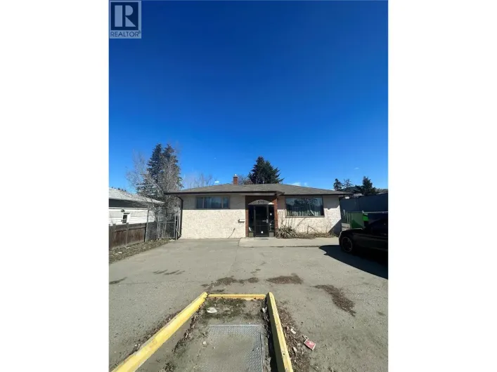 275 Rutland Road N, Kelowna