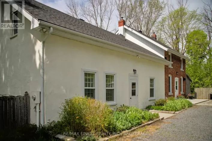 2750 FRONT ROAD, Frontenac Islands