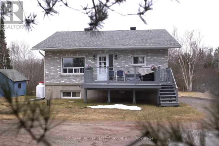 2751 17 HIGHWAY, East Ferris