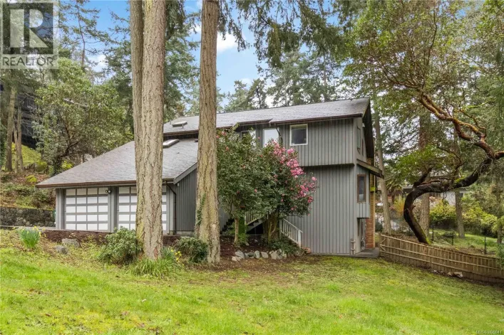 2753 Arbutus Rd, Saanich