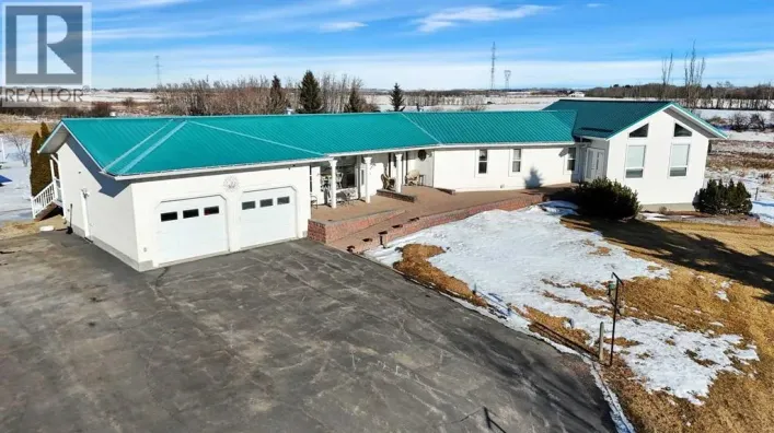 27556 Township Road 372, Rural Red Deer County