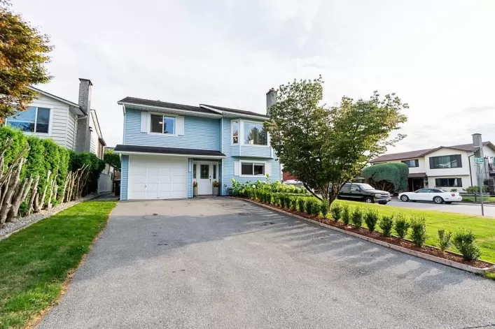27564 31B AVENUE, Langley