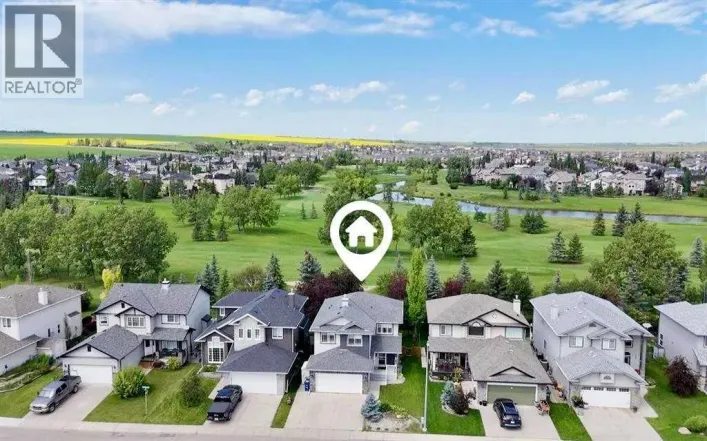 276 Fairways Bay NW, Airdrie