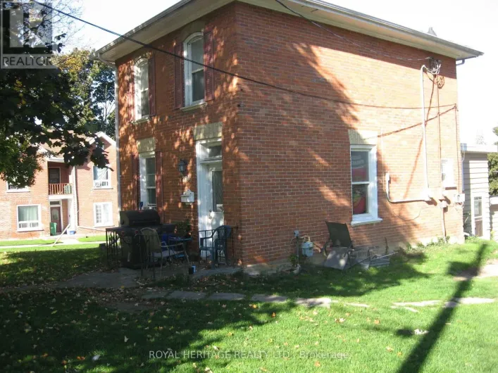 276 PARKHILL ROAD W, Peterborough