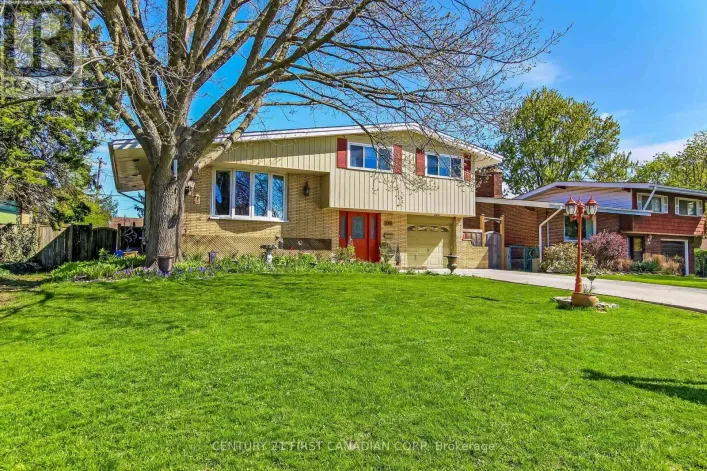 276 SOUTHCREST DRIVE, London South