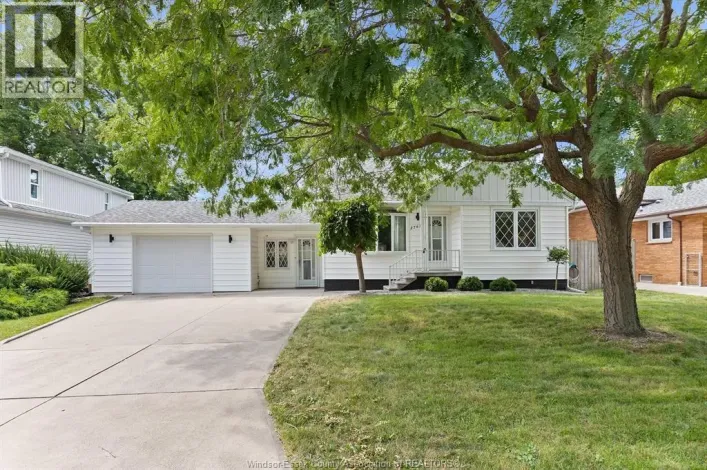 2761 NORMAN, Windsor