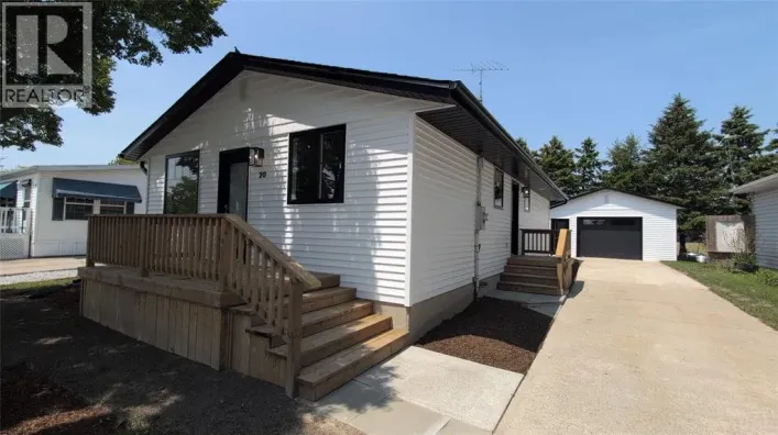 2761 OIL HERITAGE ROAD Unit# 20, Oil Springs