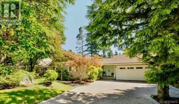 2763 Arbutus Rd, Saanich