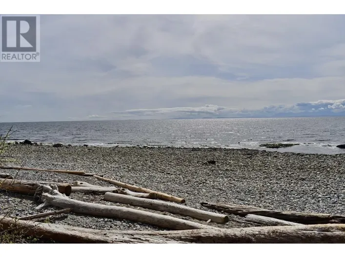 2763 LOWER ROAD, Roberts Creek