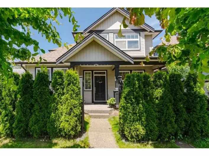 27685 FRASER HIGHWAY, Abbotsford