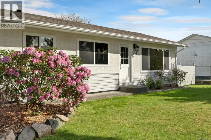 277 Carolyn Rd, Campbell River