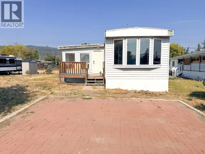 2776 CLAPPERTON Avenue Unit# 30, Merritt