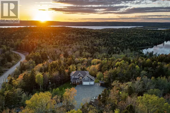 278 Cindy Drive, Grand Lake