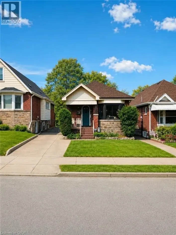 278 HUXLEY Avenue S, Hamilton