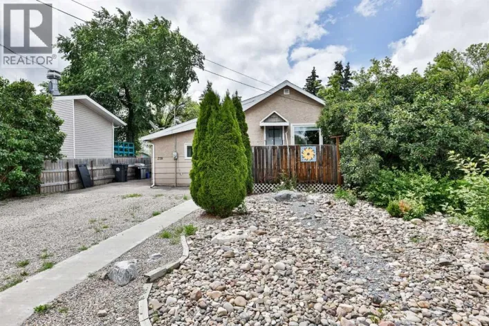 278 N 100 E, Raymond