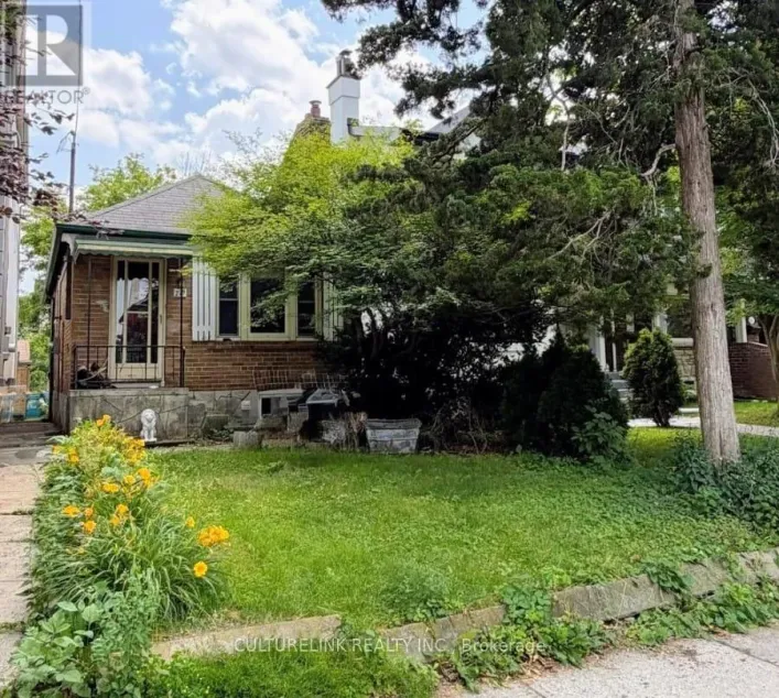 279 BEDFORD PARK AVENUE, Toronto