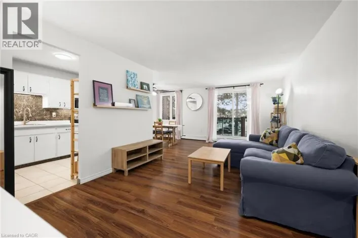 279 CHANDLER Drive Unit# 203, Kitchener