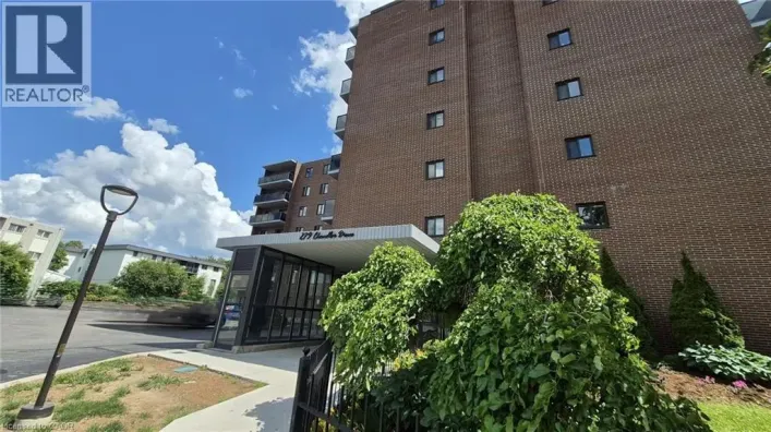 279 CHANDLER Drive Unit# 706, Kitchener