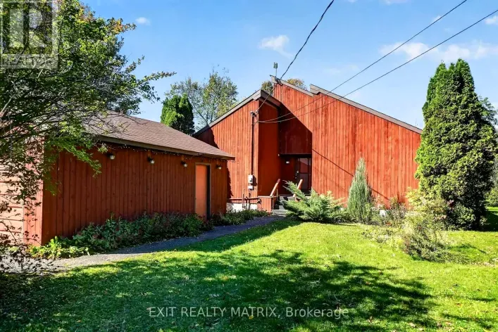 279 FELTON CRESCENT, Russell