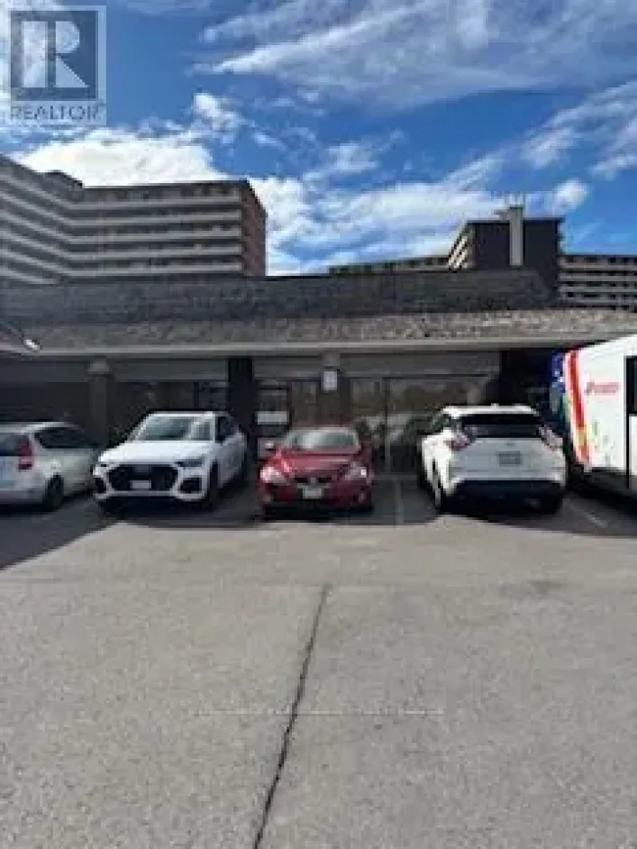 2796 VICTORIA PARK AVENUE, Toronto