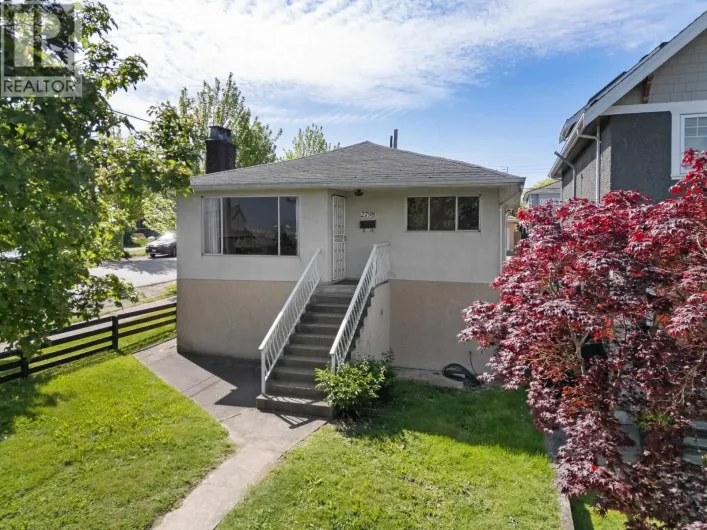 2798 E 24TH AVENUE, Vancouver