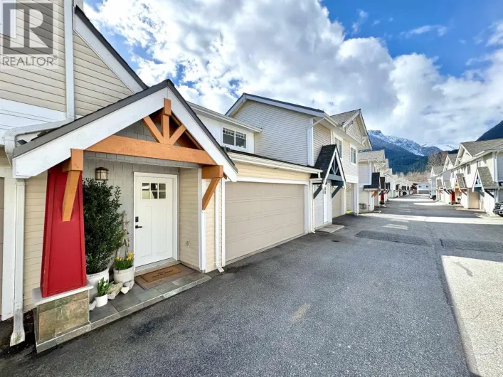28 1821 WILLOW CRESCENT, Squamish