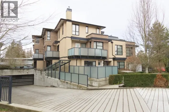 28 1863 WESBROOK MALL, Vancouver