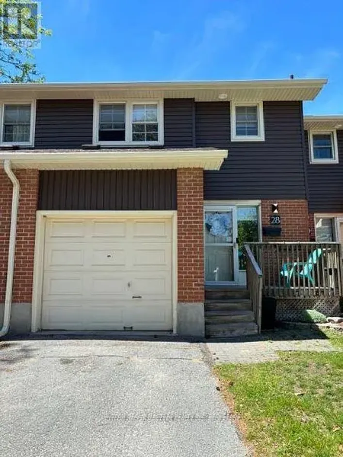 28 - 19 MACPHERSON AVENUE W, Kingston