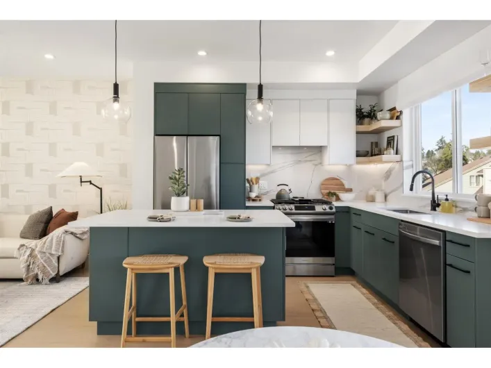 28 19330 FAIRWAY DRIVE, Surrey