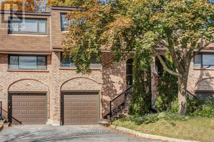 28 - 2 BERTONA STREET, Ottawa