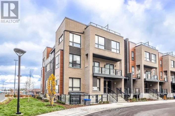 28 - 20 LYTHAM GREEN CIRCLE, Newmarket