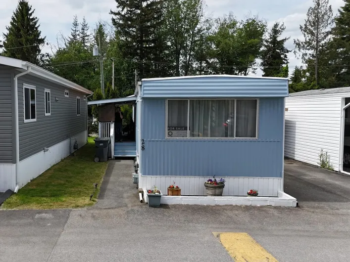 28 24330 FRASER HIGHWAY, Langley