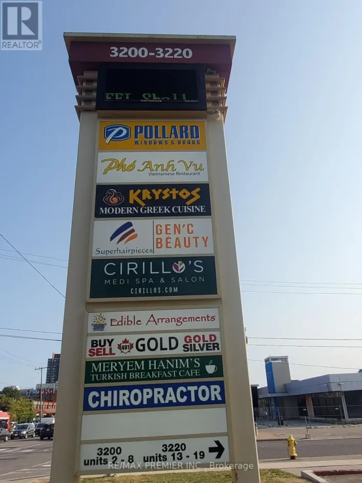 28 - 3200 DUFFERIN STREET, Toronto