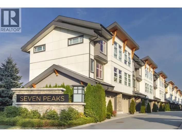 28 39548 LOGGERS LANE, Squamish