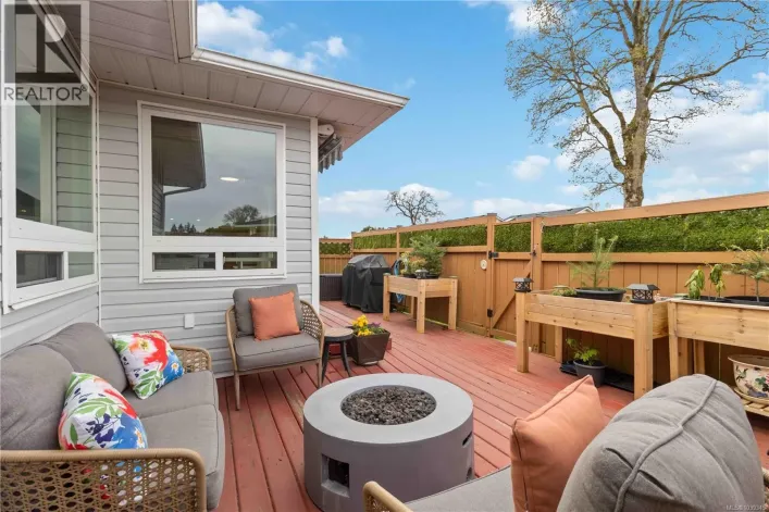 28 4125 Interurban Rd, Saanich