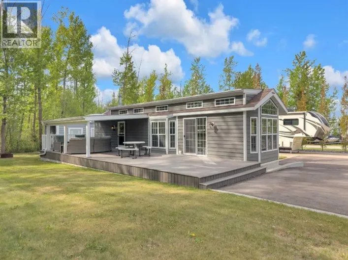 28, 41310 Range Road 282, Rural Lacombe County