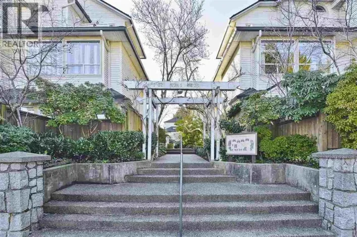 28 4311 SOPHIA STREET, Vancouver
