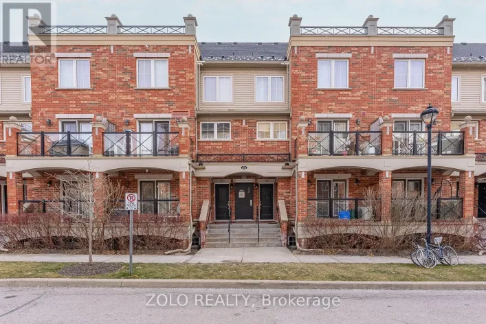 28 - 51 HAYS BOULEVARD, Oakville