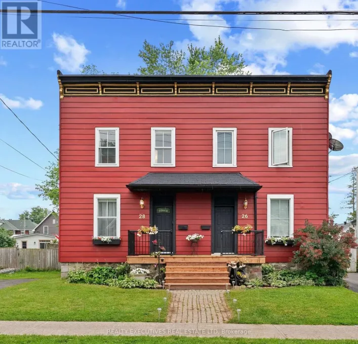 28 5TH STREET E, Cornwall