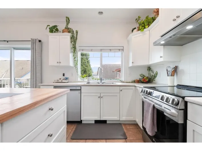 28 6498 SOUTHDOWNE PLACE|Sardis South, Chilliwack