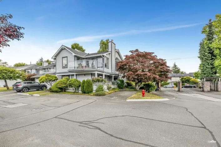 28 9261 122 STREET, Surrey