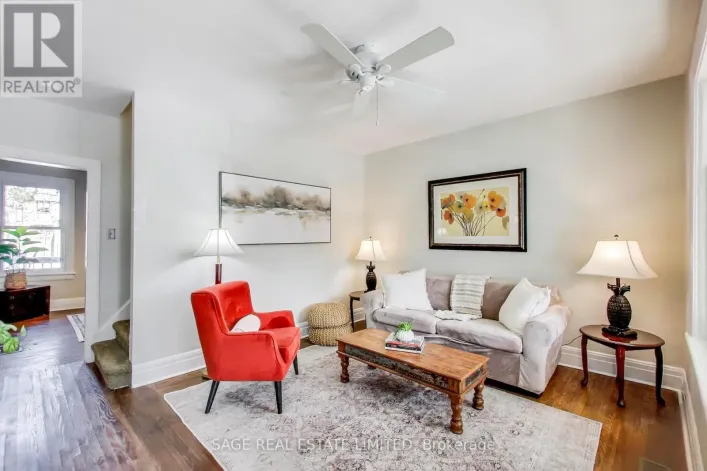 28 ALDWYCH AVENUE, Toronto