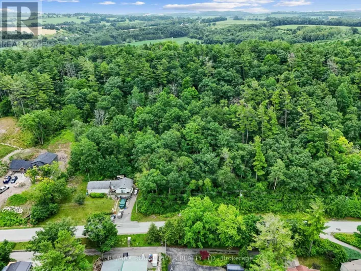 28 BAMSEY DRIVE, Hamilton Township
