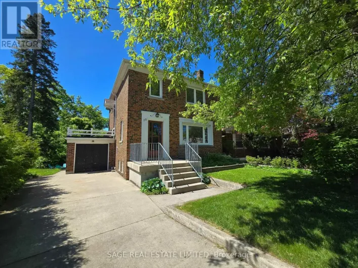 28 BARBARA CRESCENT, Toronto