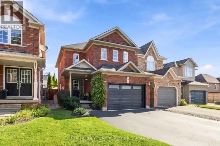 28 CASTLE GREEN DRIVE, Whitby