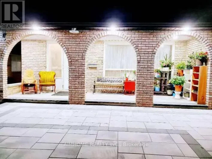 28 CASTLE HARBOUR LANE W, Markham