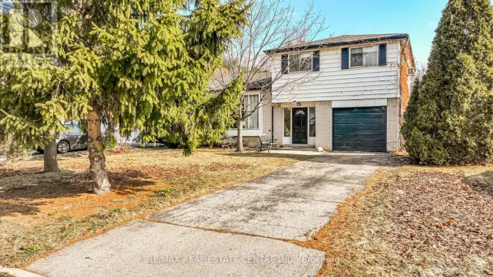 28 CAVENDISH CRESCENT, Brampton