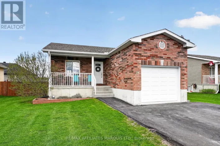 28 CHERRY AVENUE, South Stormont