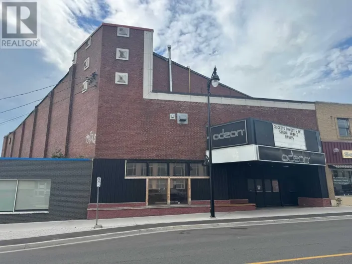 28 Court ST S, Thunder Bay